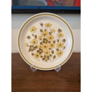 Vintage Spring Bouquet Stoneware Dinner Plate — Japan (1970s Floral Pattern)